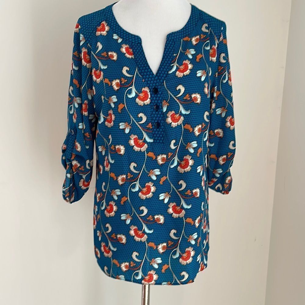 Blouse blue w/ orange flowers by Counter parts size Small